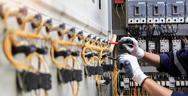 Professional Electrician technician working in San Tan Valley, AZ